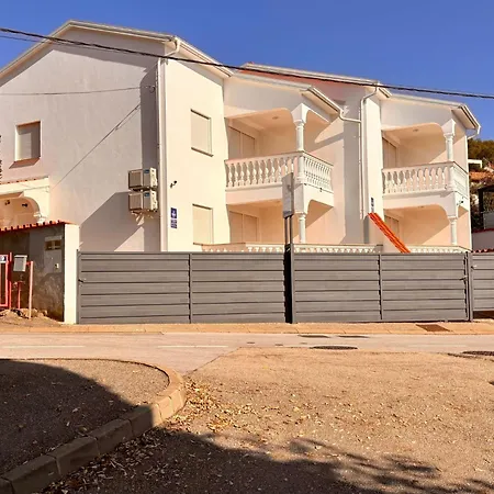 Haus In Mit Gemeinschaftlichem Pool By Interhome Сasa de vacaciones Dramalj
