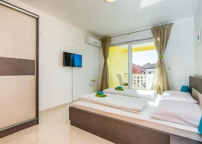 Haus In Mit Gemeinschaftlichem Pool By Interhome * 드라말리