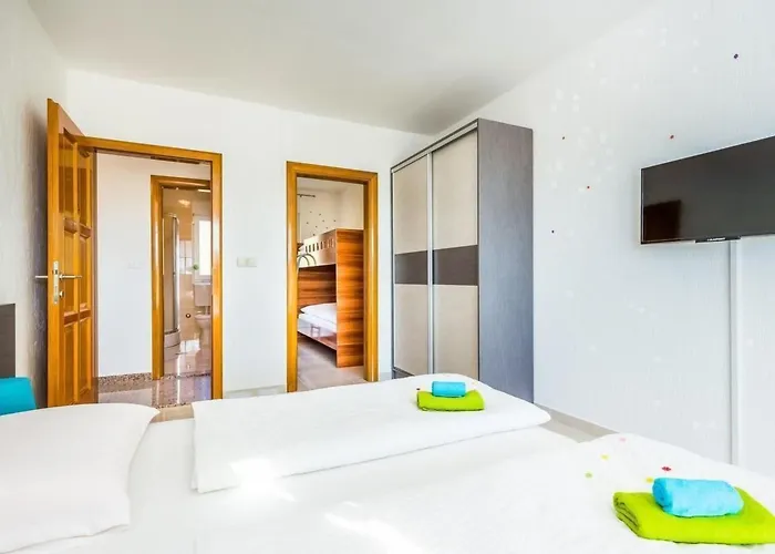 Haus In Mit Gemeinschaftlichem Pool By Interhome * 드라말리