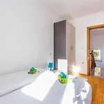 Haus In Mit Gemeinschaftlichem Pool By Interhome بيت للعطل *