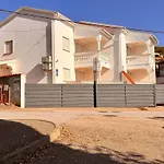 Haus In Mit Gemeinschaftlichem Pool By Interhome بيت للعطل دْغاماي