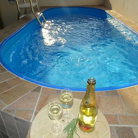 Haus In Mit Gemeinschaftlichem Pool By Interhome Dramalj