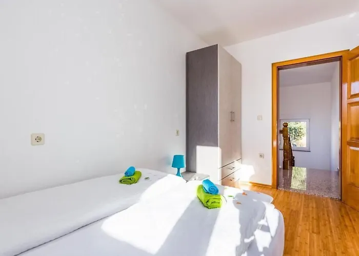Haus In Mit Gemeinschaftlichem Pool By Interhome Holiday home *